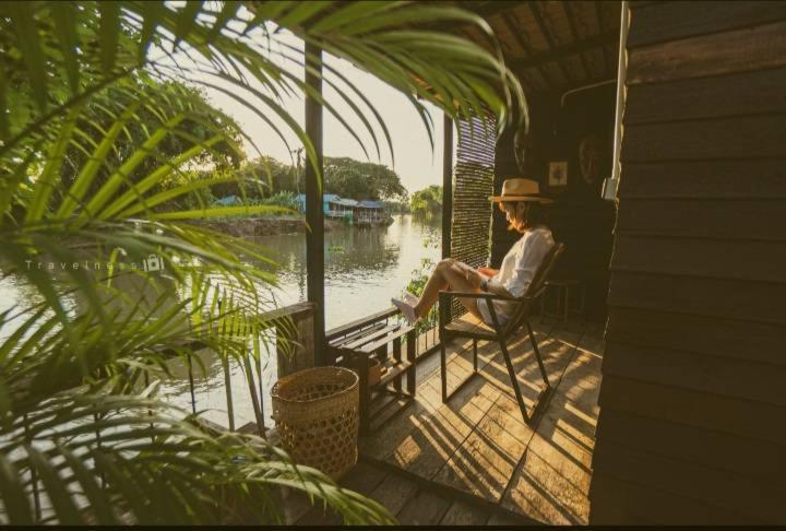 Rustic​ Charm​ Suphan​ Ban Tha Pong Habitación foto